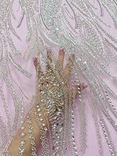 Ezüst Couture Csipke Rózsaszín Tüllön Panellel, Gyöngyökkel, Gyöngyökkel és Flitterekkel